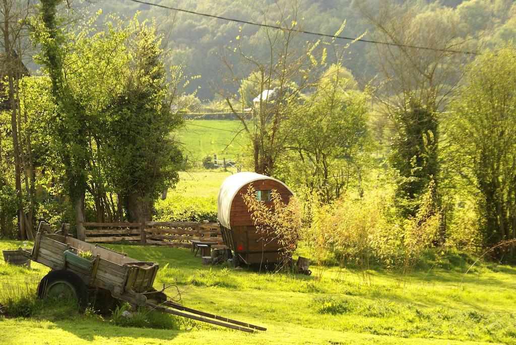Le Refuge Du Clos Du Moulin Brionne Buitenkant foto